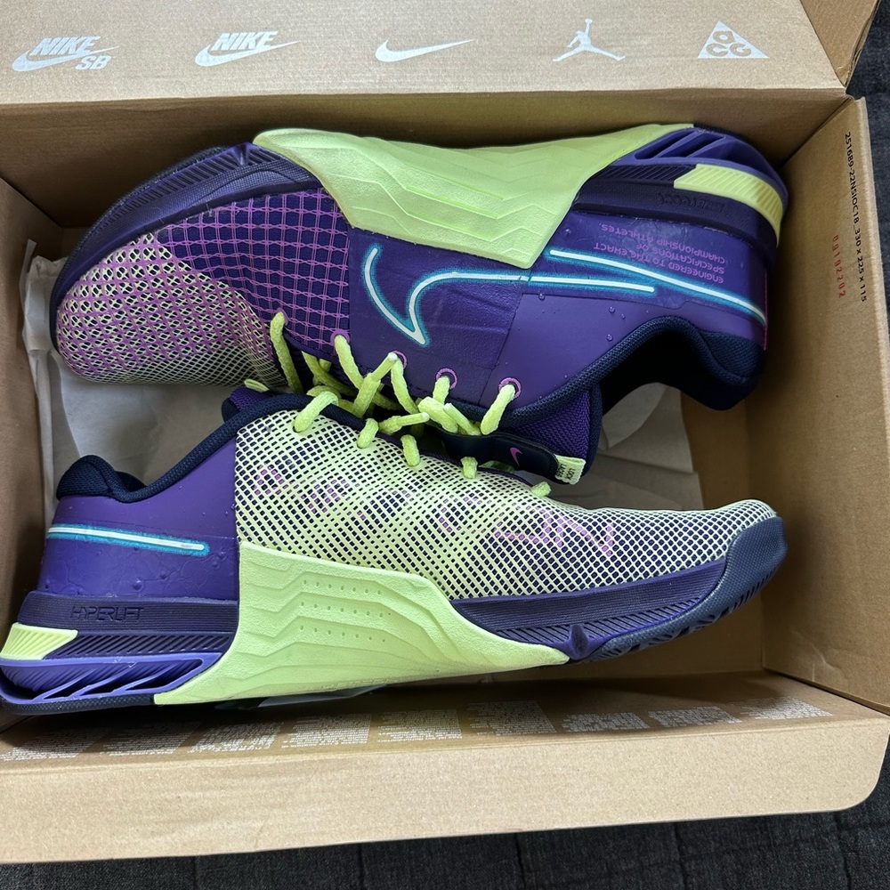 Nike Metcon 8 AMP - Picture 2 of 3